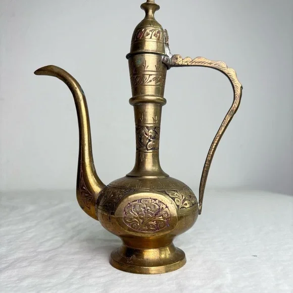 Vintage Solid Brass Teapot Genie Lamp Pitcher Made in India Ornate Etched Floral - Picture 7 of 15